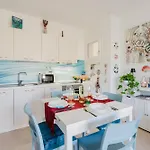 Apartment Casa Lidia- Pool, Garden, Parking *