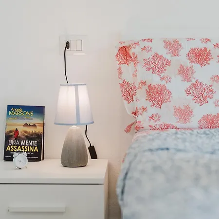 Daire Casa Lidia- Pool, Garden, Parking