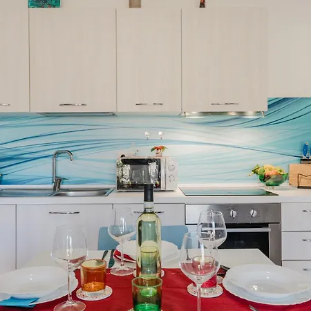 Daire Casa Lidia- Pool, Garden, Parking