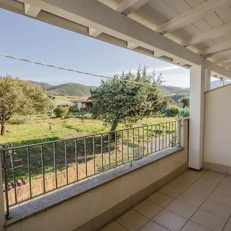 Daire Casa Lidia- Pool, Garden, Parking