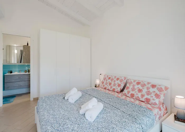 Casa Lidia- Pool, Garden, Parking Apartment *