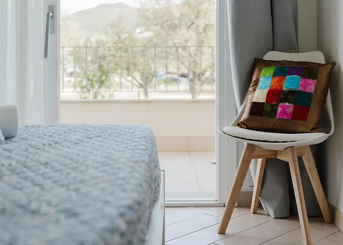 Apartment Casa Lidia- Pool, Garden, Parking Viddalba