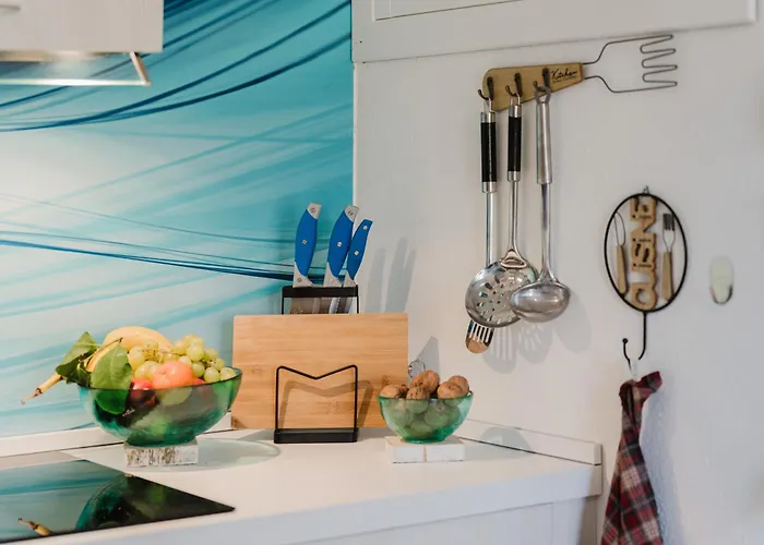 Casa Lidia- Pool, Garden, Parking Apartment *